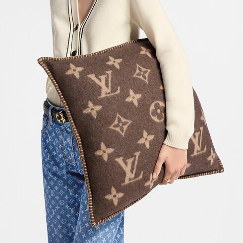 Neo Monogram Cushion S00 in Women's Accessories Home Textile collections by Louis Vuitton (Product zoom)