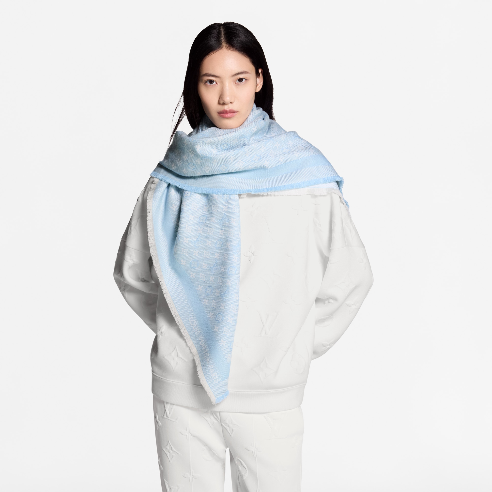 Petit Natte Shawl S00 in Women