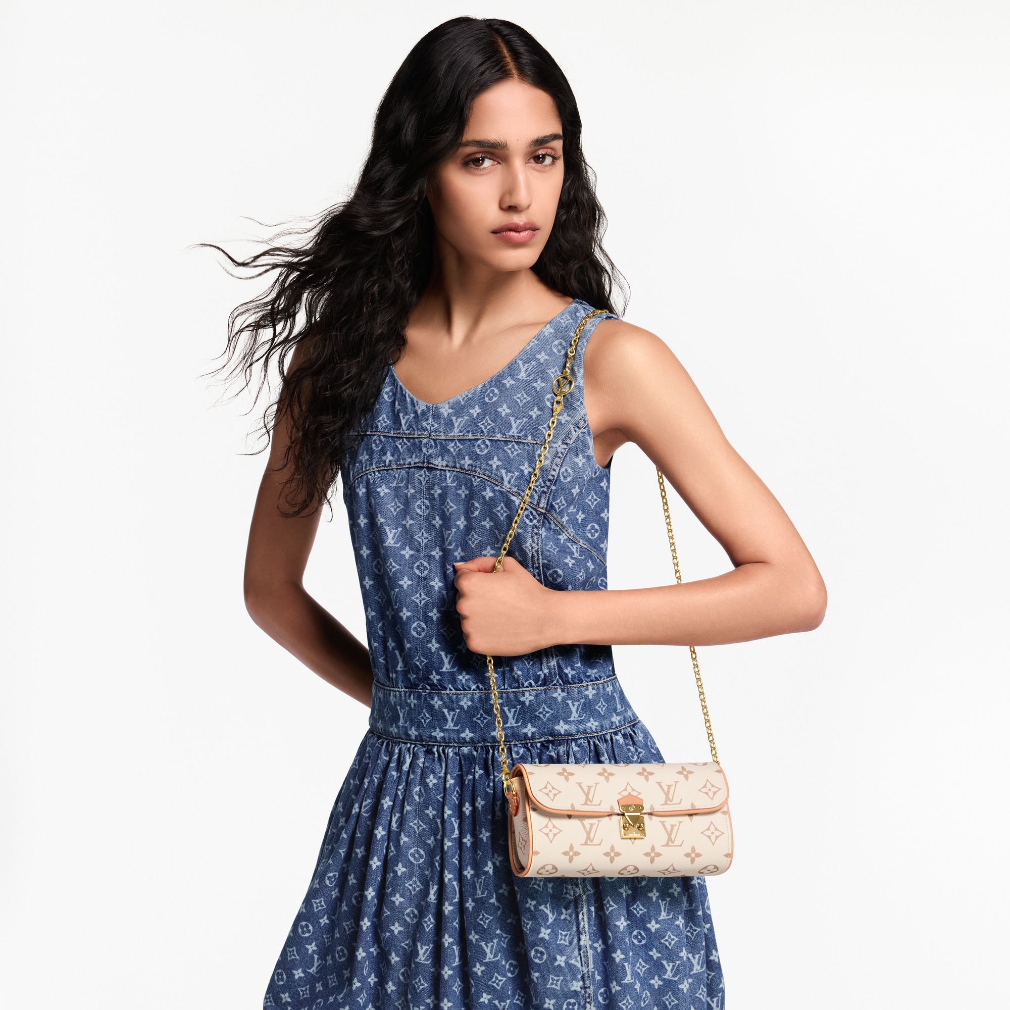 Pochette Camille Autres Toiles Monogram in Women