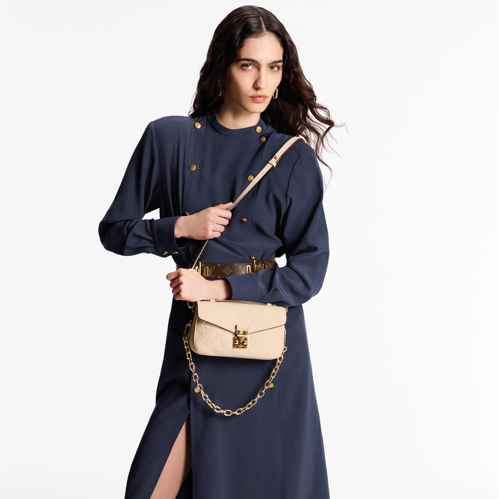 حقيبة Pochette Métis East West Monogram Empreinte in النساء