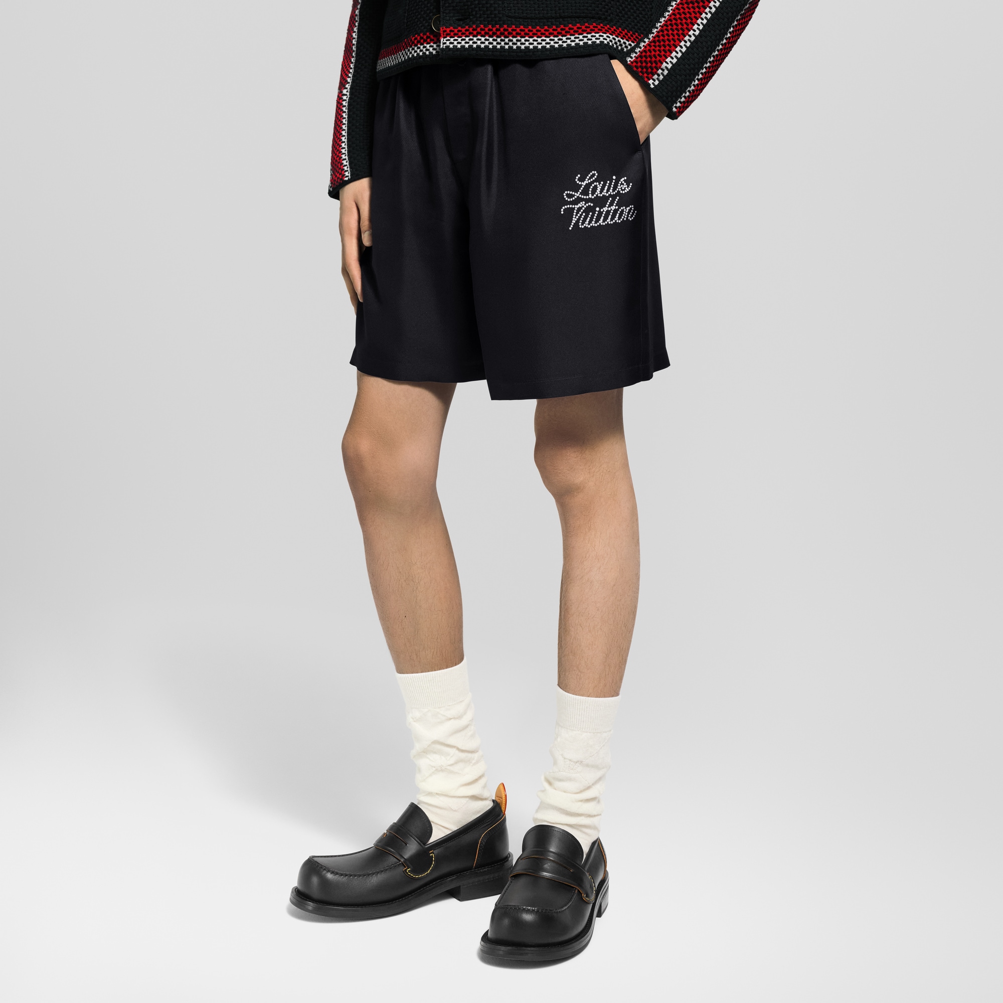 شورت من الحرير بطبعة شعارات العلامة  in الرجال