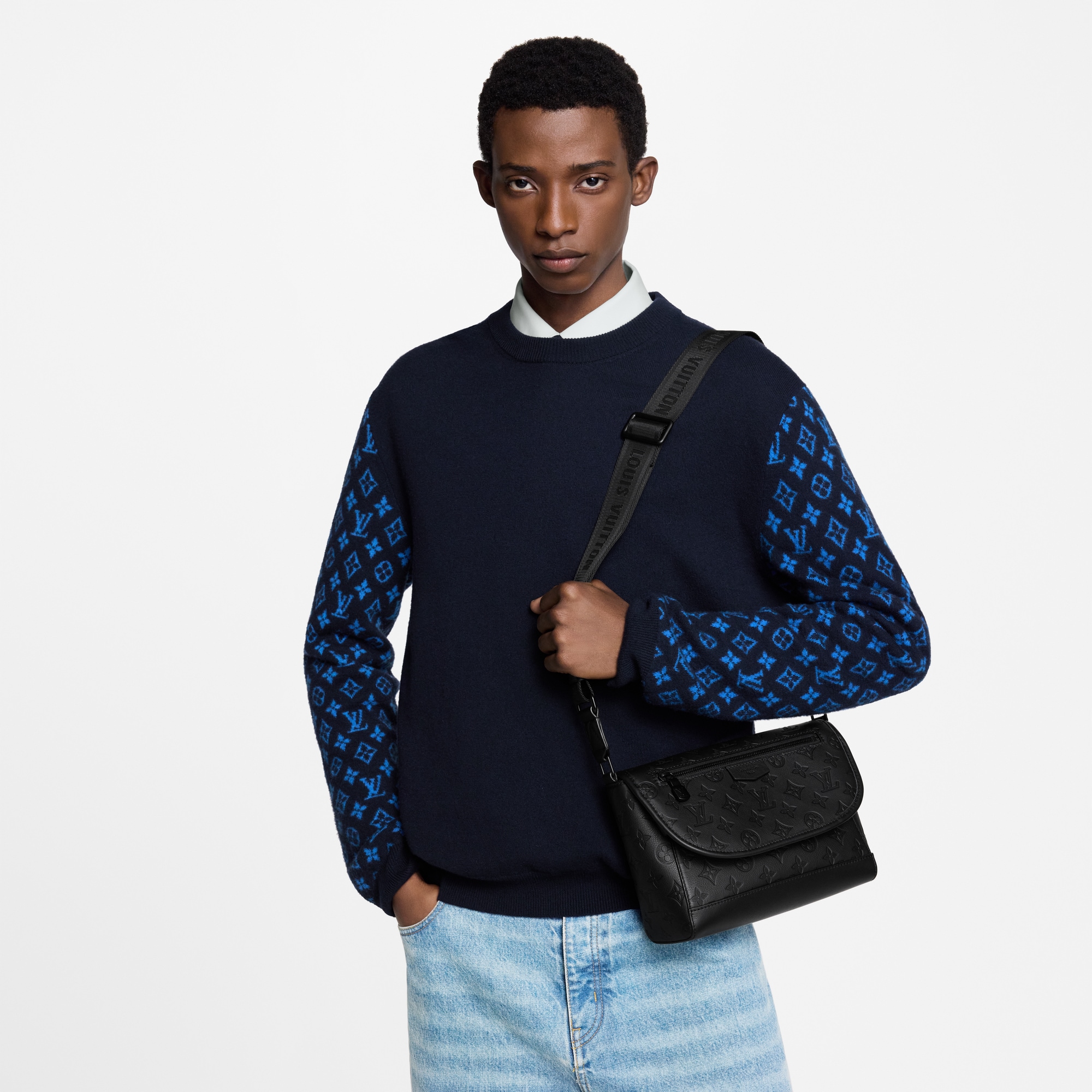 Pulse Messenger Monogram Shadow Leather in Bags and Small Leather Goods