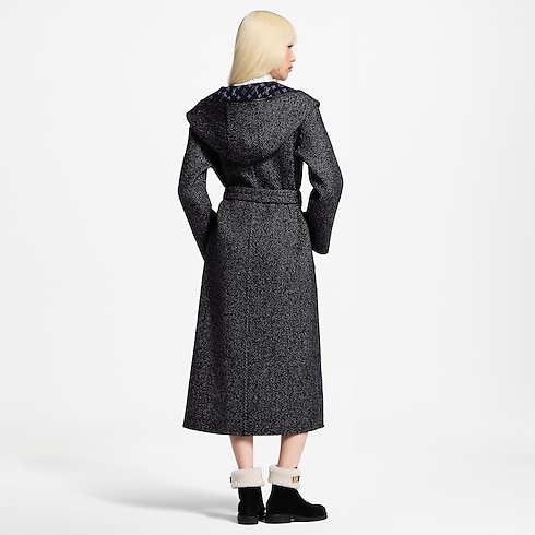 Reversible Hooded Wrap Coat ambiance view