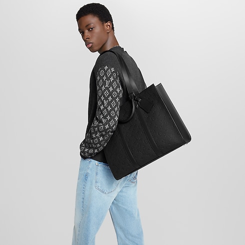 Sac Plat 24H Monogram Taurillon Leather Lg in Men's Bags All Collections collections by Louis Vuitton (Product zoom)