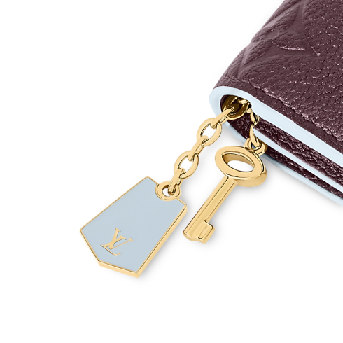 Sarah Wallet detail view