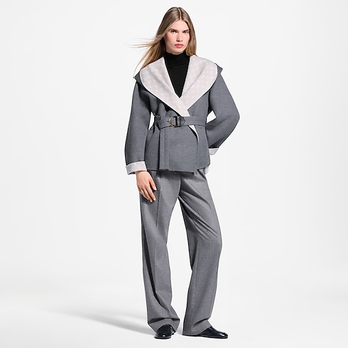 Signature Short Hooded Wrap Coat
in Women's Ready to Wear Coats and Jackets collections by Louis Vuitton (Product zoom)