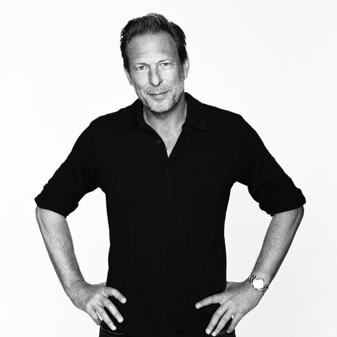 إناء زهور منفرد من تصميم Damien Langlois-Meurinne in الصناديق، السفر والمنزل's المنزل وفن المائدة الديكور collections by Louis Vuitton