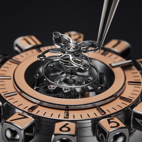 ساعة Tambour Spin Time Air Flying Tourbillon، أوتوماتيك، 42.5 مم، بلاتين in الساعات's جميع الساعات } collections by Louis Vuitton