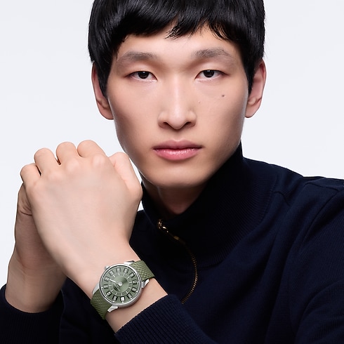 ساعة Tambour Spin Time، أوتوماتيك، 39.5 مم، من الذهب الأبيض in الساعات's جميع الساعات } collections by Louis Vuitton (تكبير صورة المنتج)