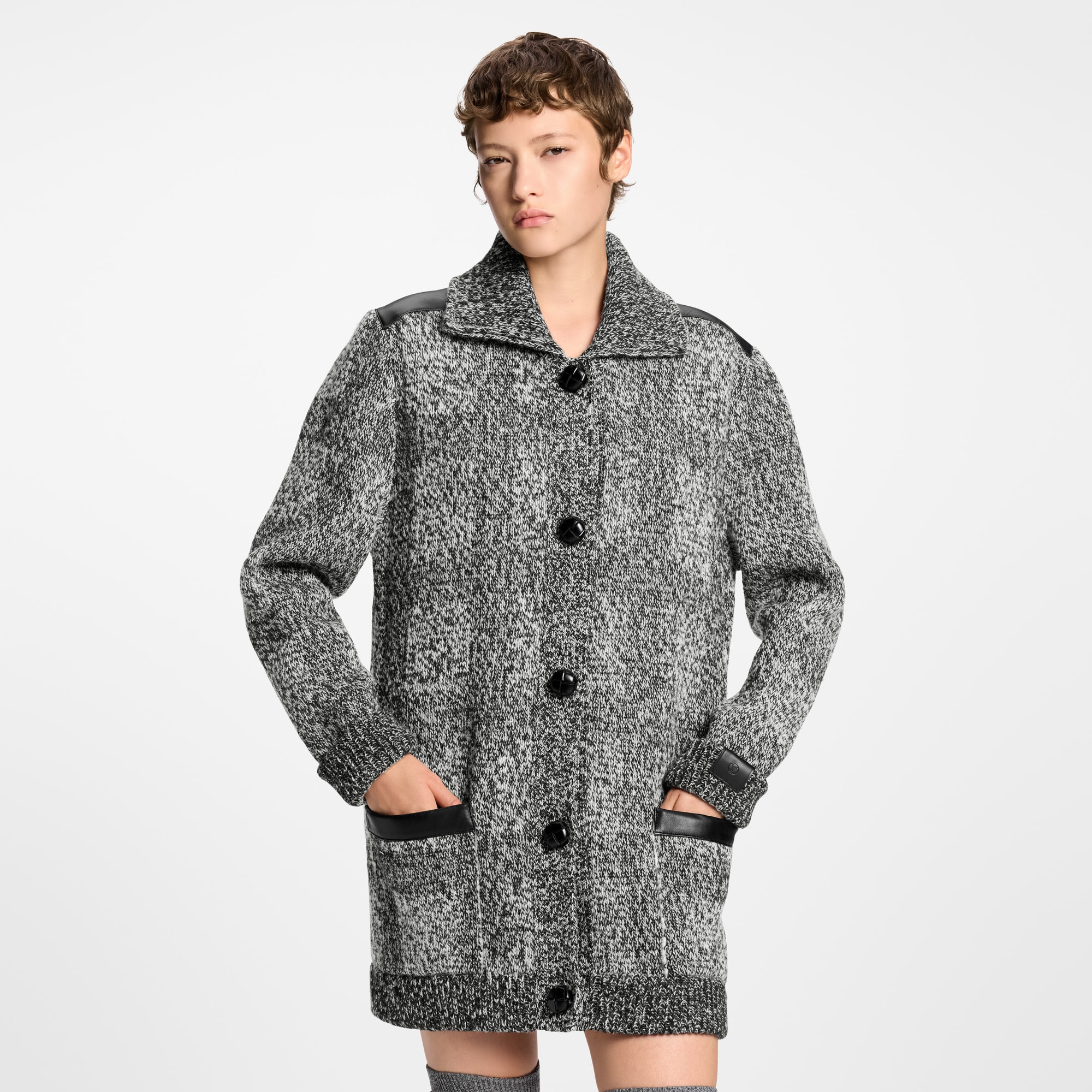 كارديجان محبوك من التويد  in النساء