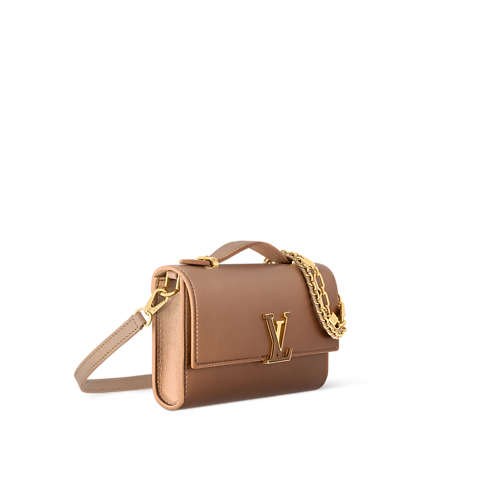 Wallet On Chain Capucines Capucines in Women's Wallets and Small Leather Goods Wallets on Chain and Micro Bags collections by Louis Vuitton (Product zoom)