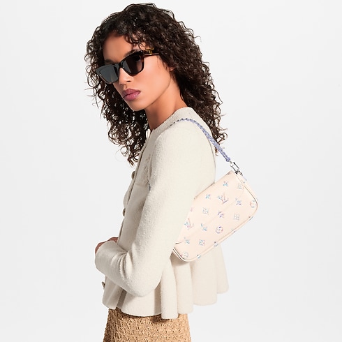 Wallet On Chain Ivy Monogram Empreinte in Women's Wallets and Small Leather Goods Nano Bags and Chain Wallets collections by Louis Vuitton (Product zoom)