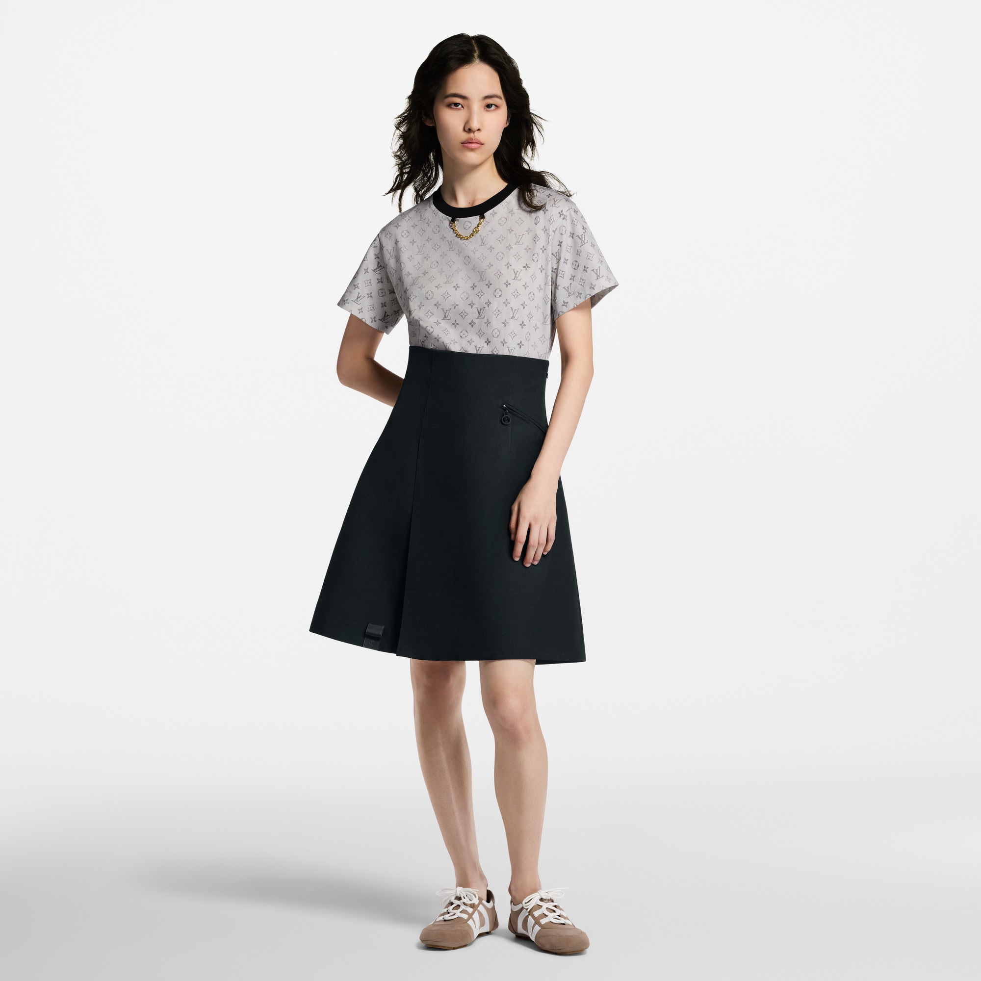 تي شيرت بنقشة Monogram باهتة  in النساء