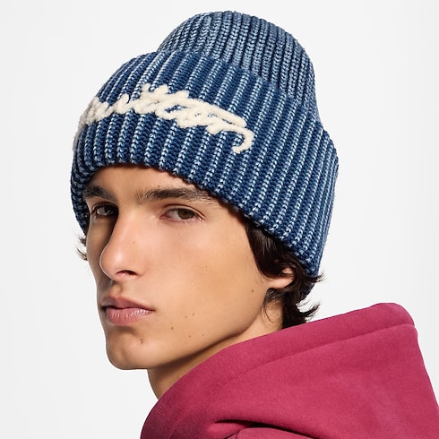 Washed Signature Beanie S00 in Men's Accessories Hats, Beanies and Gloves collections by Louis Vuitton (Product zoom)