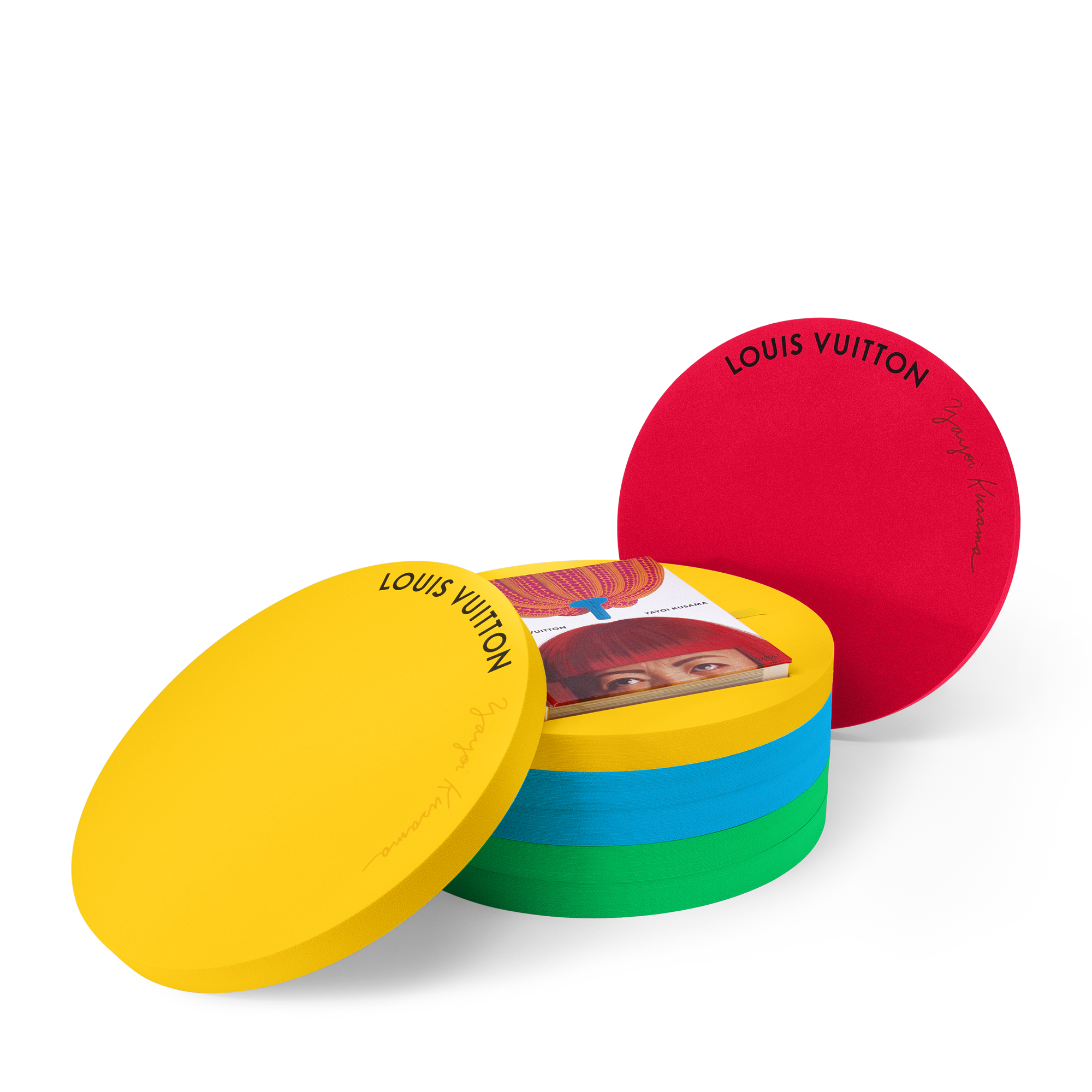 كتاب Yayoi Kusama x Louis Vuitton: Creating Infinity  in الصناديق، السفر والمنزل