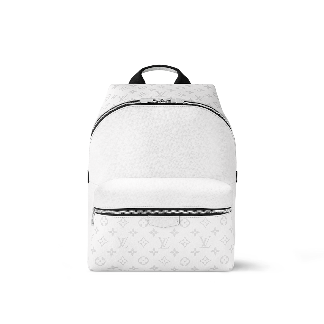 louis vuitton backpack white and grey Shadow Monogram Discovery Savonches The adjustable straps make this emblematic Louis Vuitton backpack comfortable to wear. Leather Grey Louis Vuitton Book